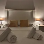 La Verdad Apartment *